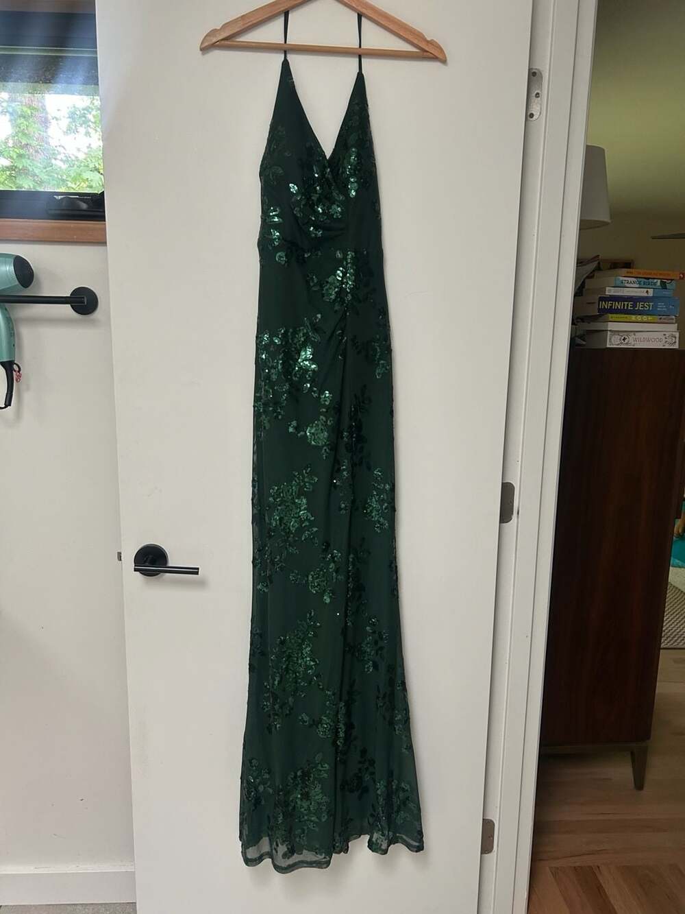 Speechless Women's Green Sequin Halter Formal Gown Size 5